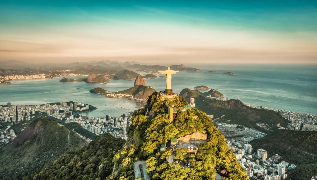 image of Rio de Janeiro's statue